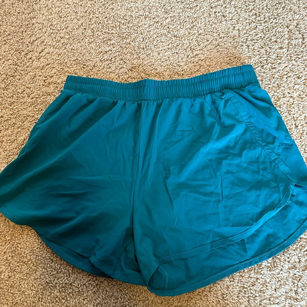 Vitality Breeze Run Short Campus Pond Color